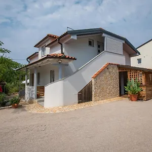 Apartament Milena, Pinezići